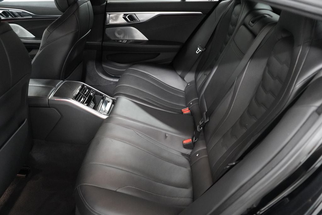 2023 BMW 8 Series ALPINA B8 xDrive