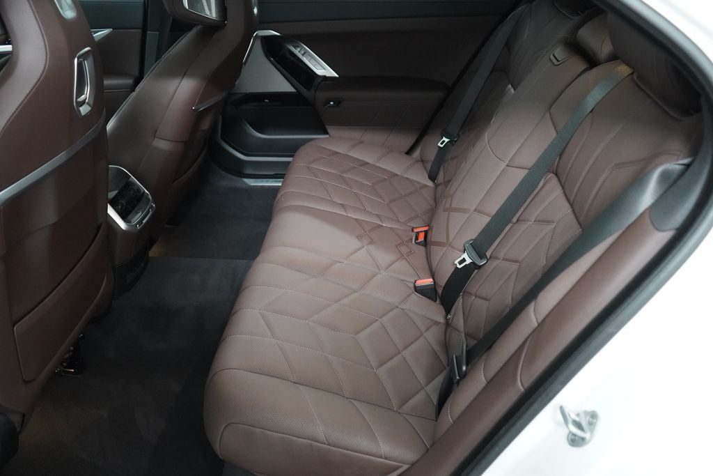 2025 BMW i7 xDrive60