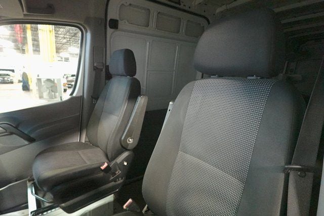 2011 Freightliner Sprinter 2500 High Roof
