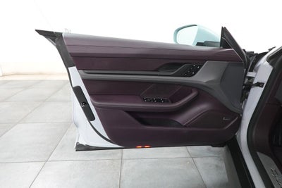 2024 Porsche Taycan 4S
