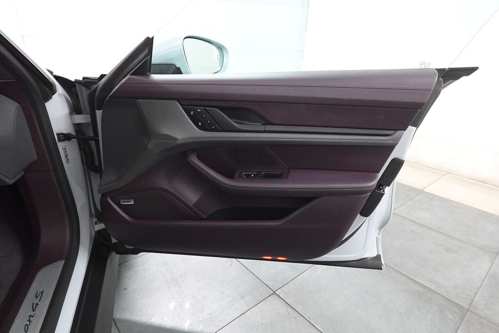 2024 Porsche Taycan 4S