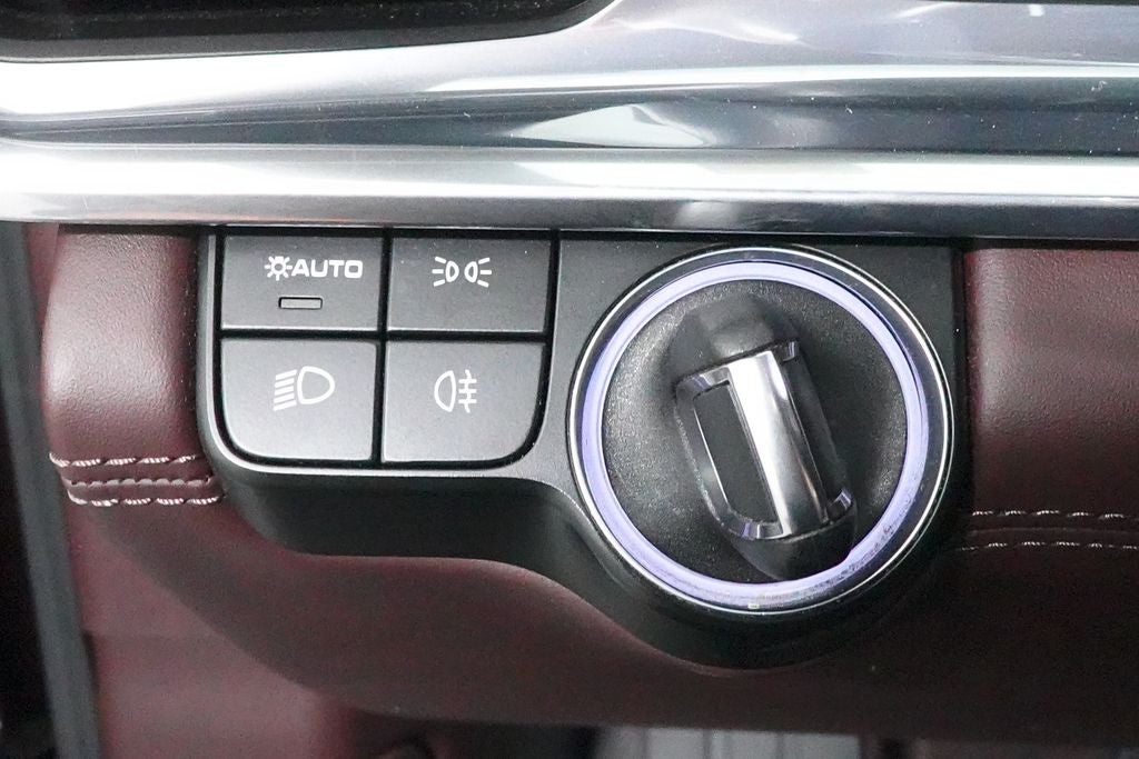 2023 Porsche Panamera 4 Platinum Edition