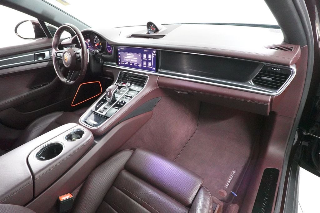 2023 Porsche Panamera 4 Platinum Edition