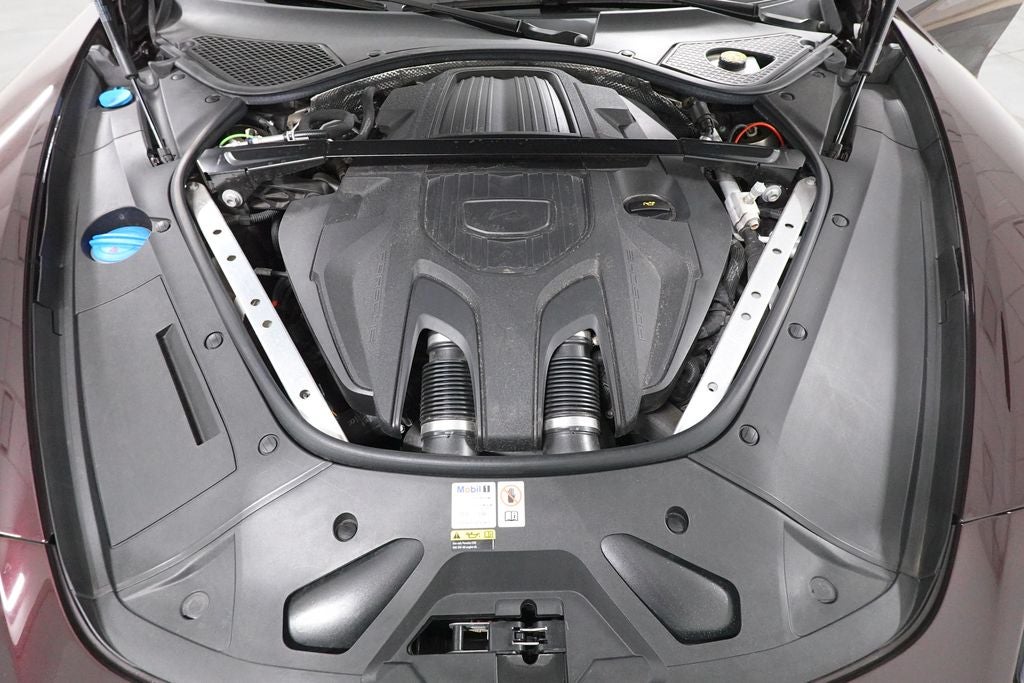 2023 Porsche Panamera 4 Platinum Edition