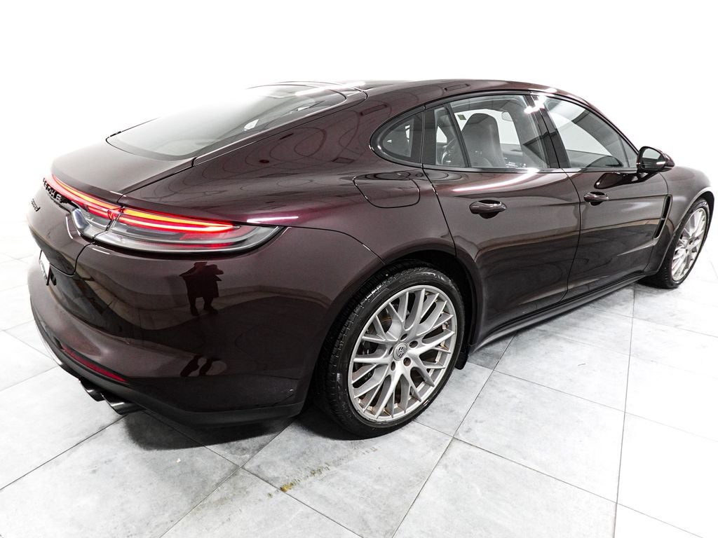 2023 Porsche Panamera 4 Platinum Edition