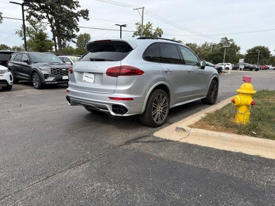 2016 Porsche Cayenne Base