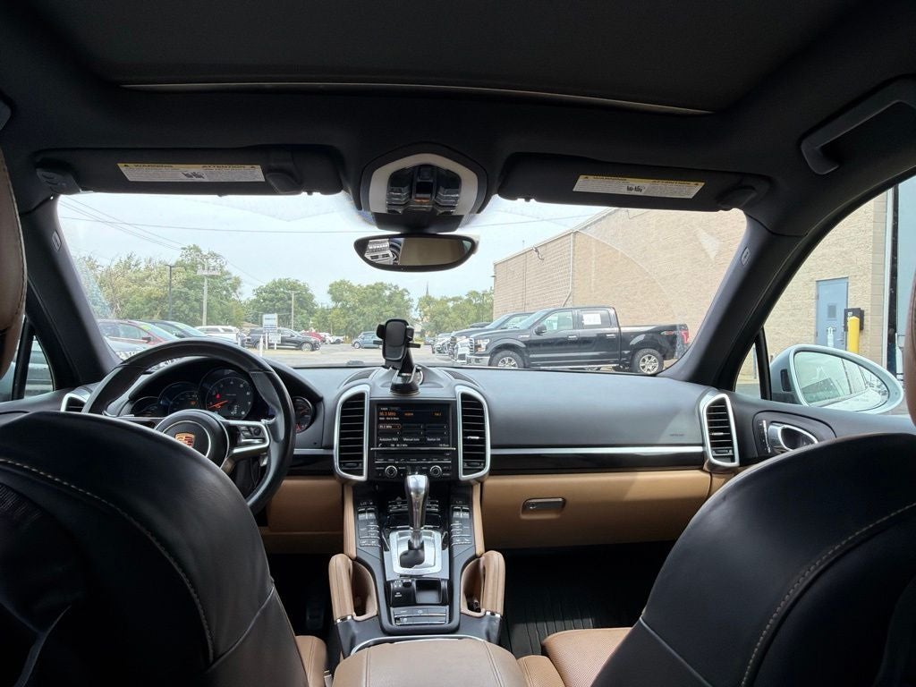 2016 Porsche Cayenne Base