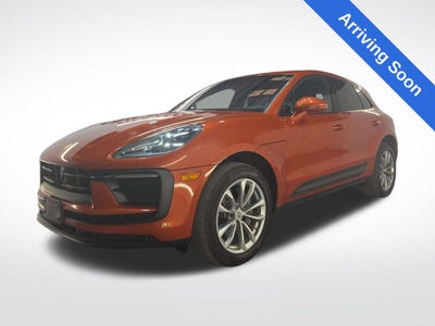 2023 Porsche Macan Base