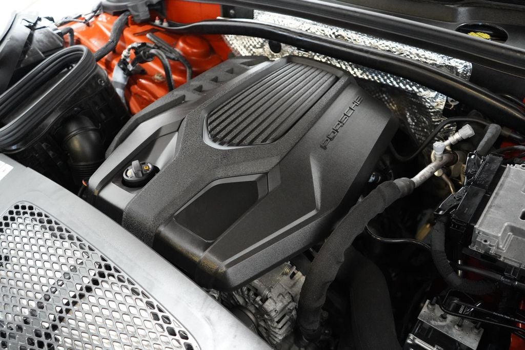 2023 Porsche Macan Base