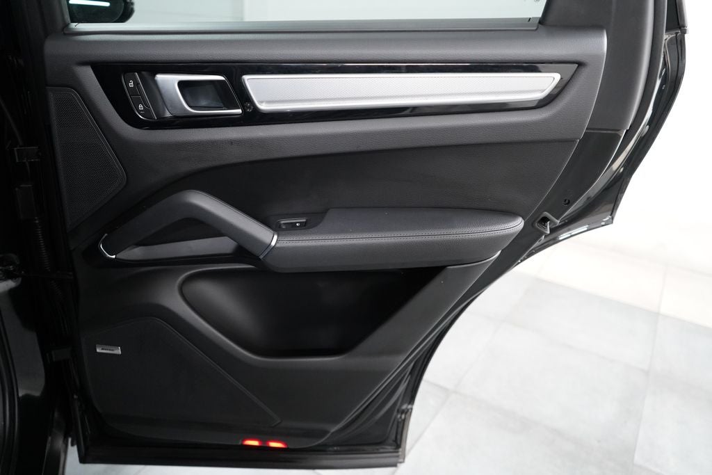 2023 Porsche Cayenne Platinum Edition