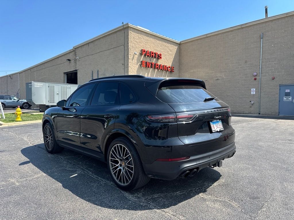 2023 Porsche Cayenne Platinum Edition
