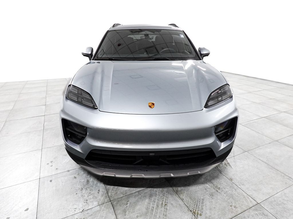 2025 Porsche Macan Electric 4