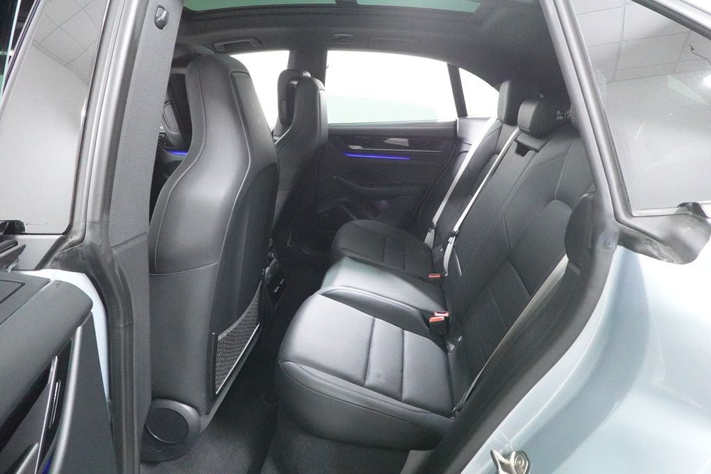 2025 Porsche Macan Electric 4