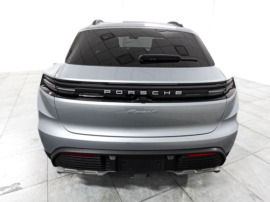 2025 Porsche Macan Electric 4