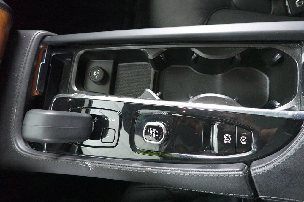 2023 Volvo XC90 B6 Plus 7-Seater