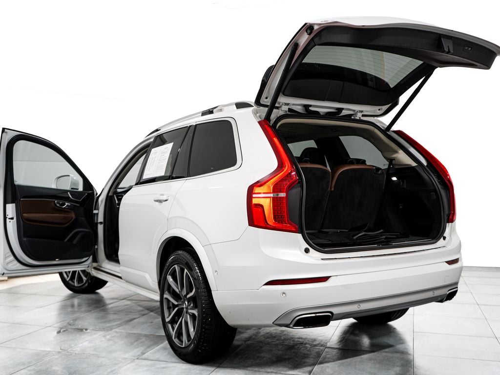 2019 Volvo XC90 T6 Momentum