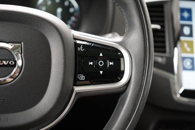 2019 Volvo XC90 T6 Momentum