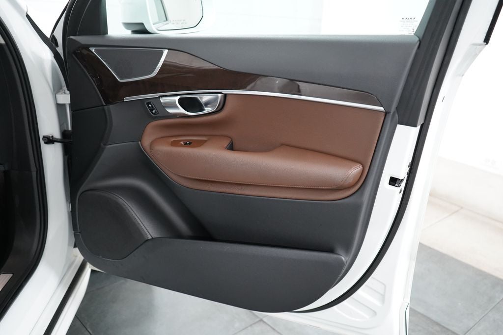 2019 Volvo XC90 T6 Momentum