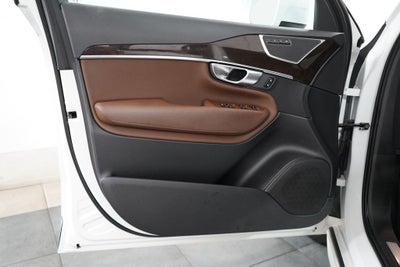 2019 Volvo XC90 T6 Momentum