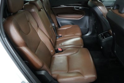 2019 Volvo XC90 T6 Momentum