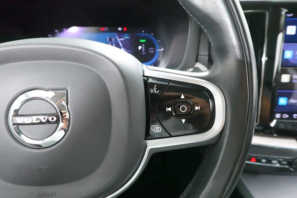 2022 Volvo XC60 Recharge Plug-In Hybrid T8 Inscription