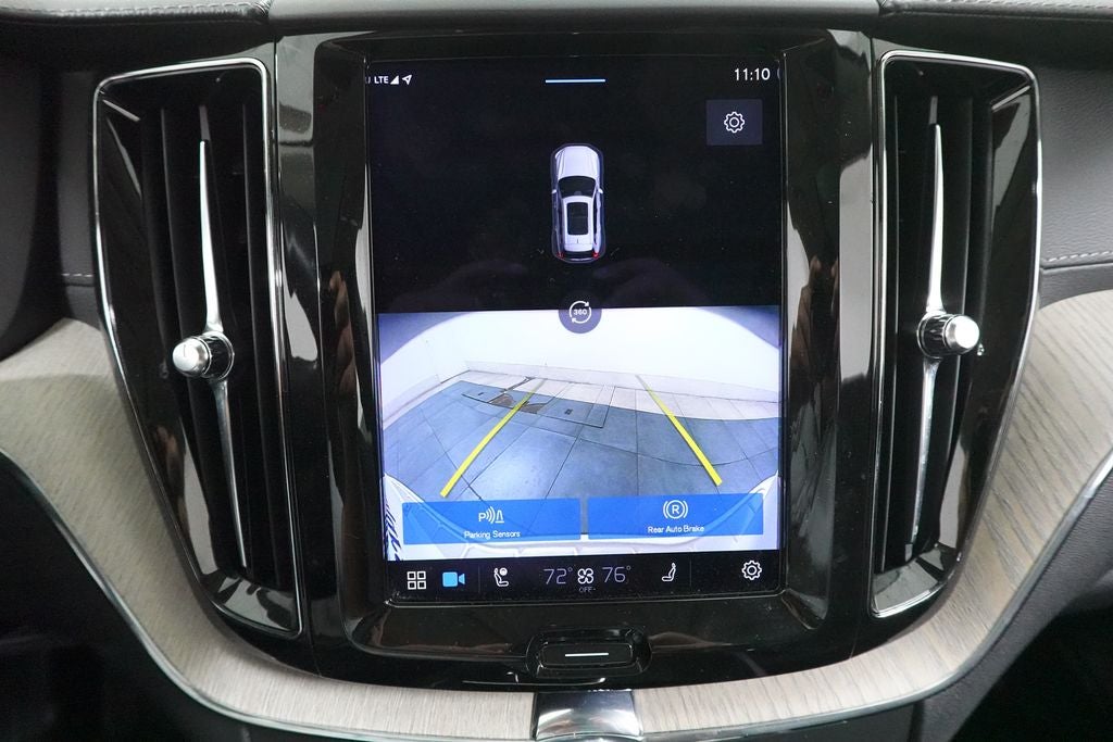 2022 Volvo XC60 Recharge Plug-In Hybrid T8 Inscription