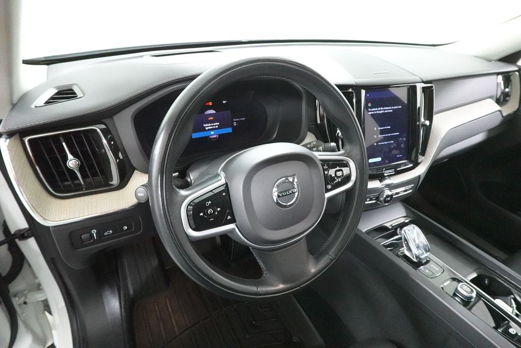 2022 Volvo XC60 Recharge Plug-In Hybrid T8 Inscription