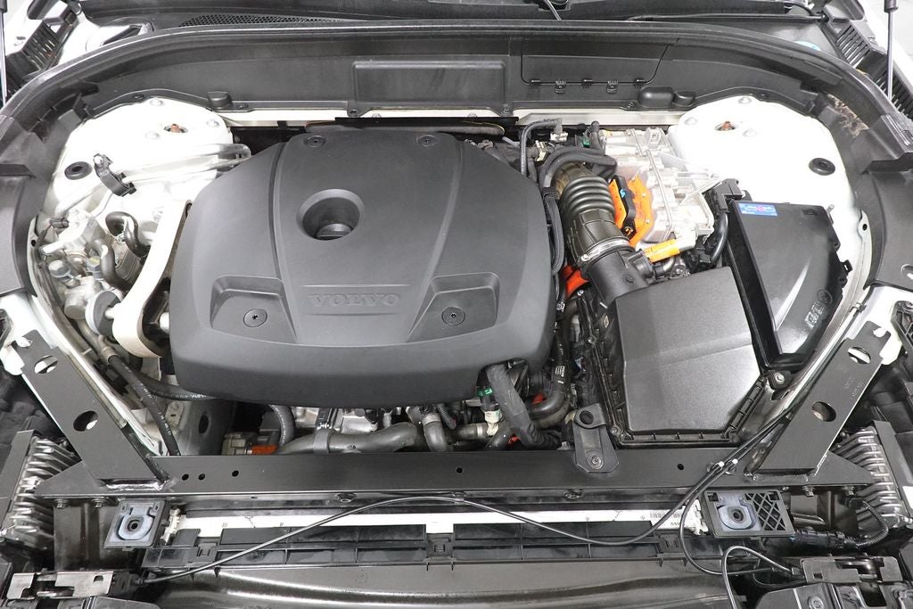 2022 Volvo XC60 Recharge Plug-In Hybrid T8 Inscription