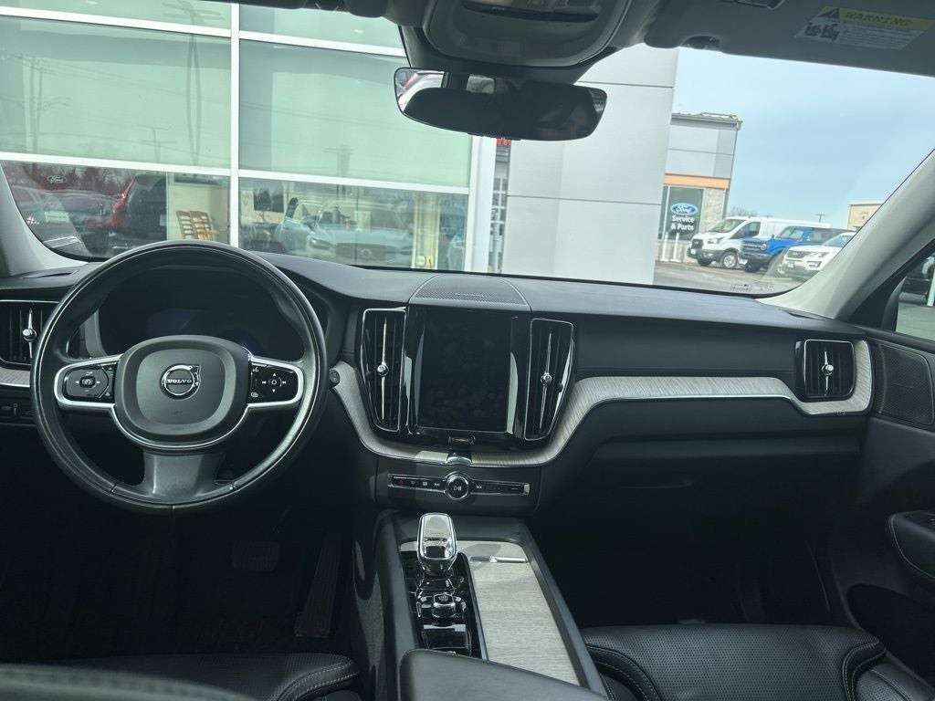 2022 Volvo XC60 Recharge Plug-In Hybrid Inscription