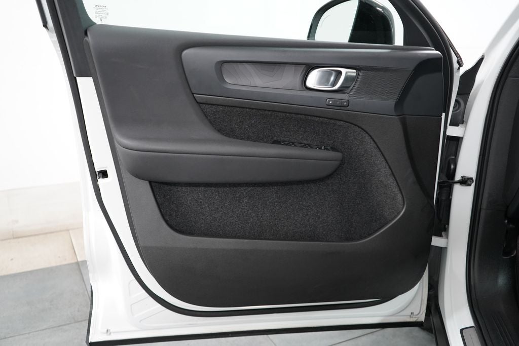 2023 Volvo C40 Recharge Pure Electric Twin Core