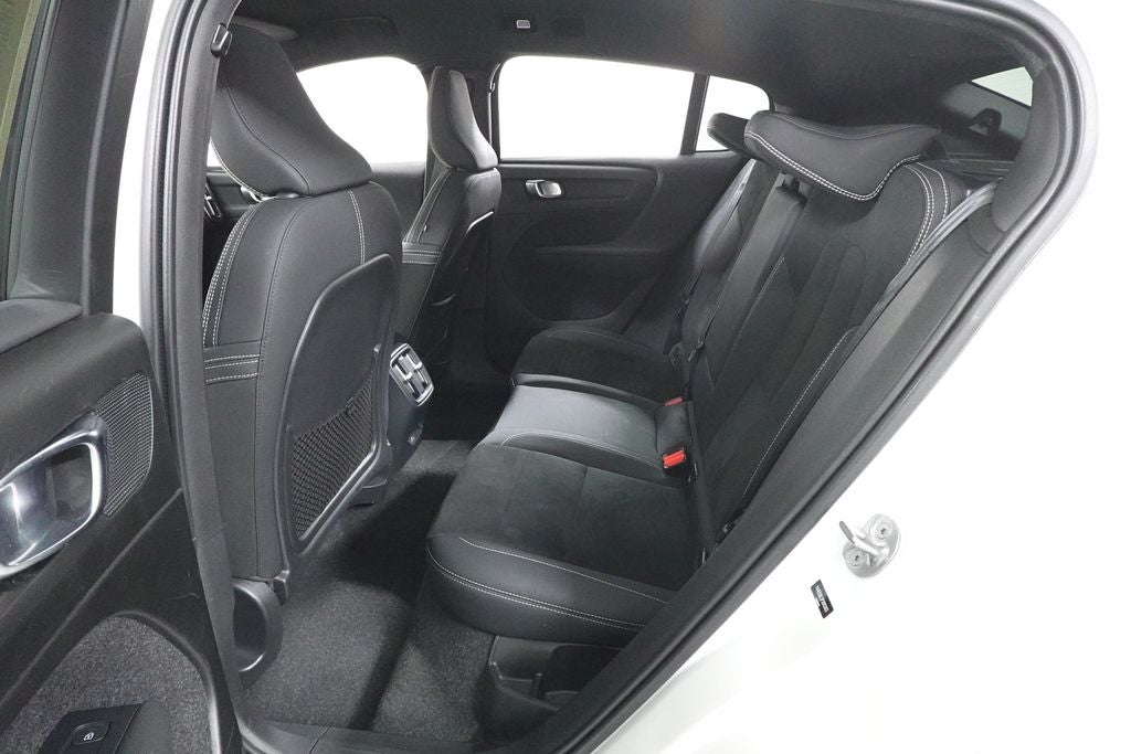 2023 Volvo C40 Recharge Pure Electric Twin Plus