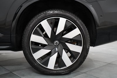 2024 Volvo XC90 Recharge Plug-In Hybrid T8 Plus Bright Theme 7 Passenger
