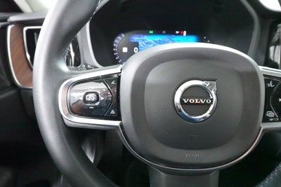 2023 Volvo XC60 Recharge Plug-In Hybrid T8 Plus Bright Theme