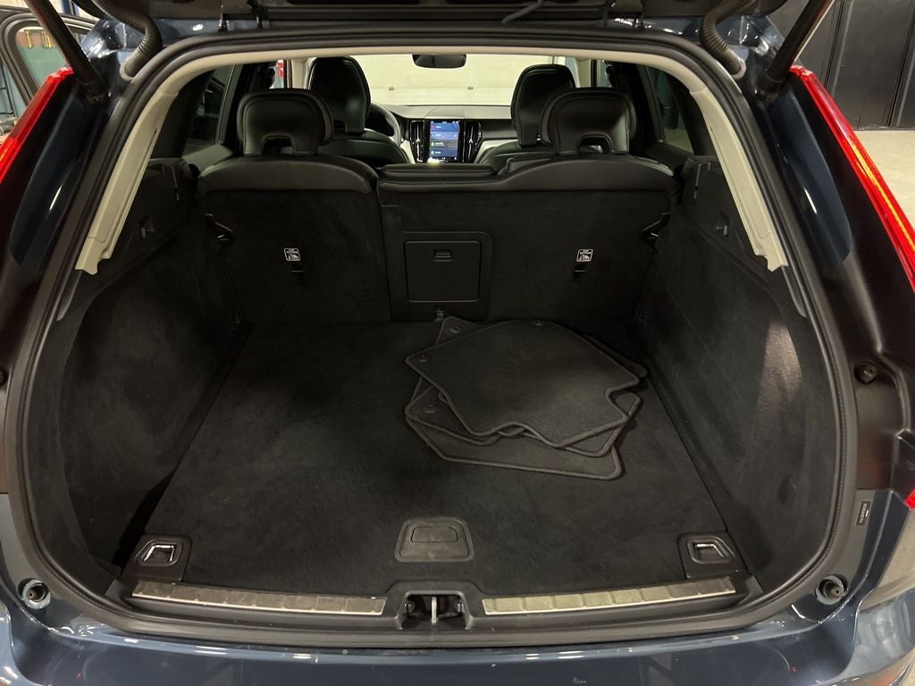 2023 Volvo XC60 B5 Core